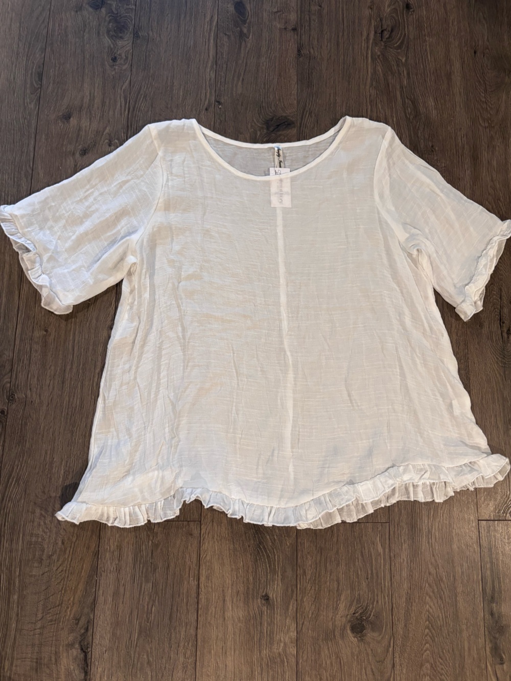 Simply Irresistible White Ruffle-Hem Short Sleeve Blouse